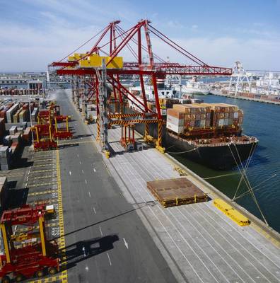 青島海運集裝箱物流拖車內貿運輸與國內貿易代理服務探析